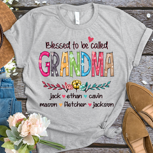 Brambles Boutique Personalized grandma art with grandkids mother day 2022 T-Shirt