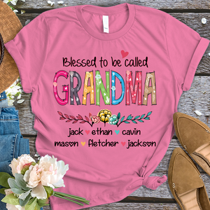 Brambles Boutique Personalized grandma art with grandkids mother day 2022 T-Shirt