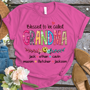 Brambles Boutique Personalized grandma art with grandkids mother day 2022 T-Shirt