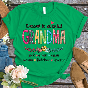 Brambles Boutique Personalized grandma art with grandkids mother day 2022 T-Shirt